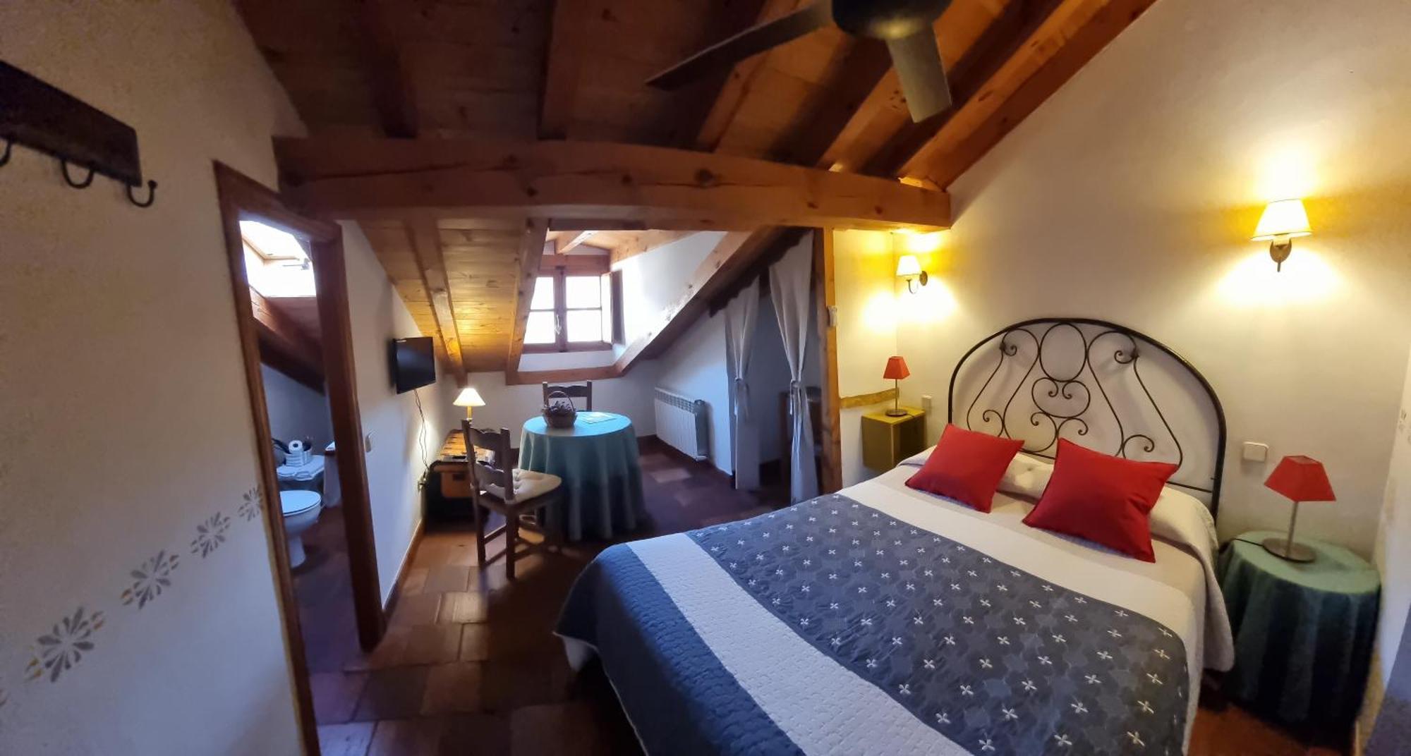 Hotel Rural El Adarve ไอยอน ภายนอก รูปภาพ