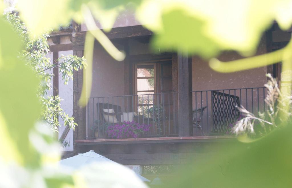 Hotel Rural El Adarve ไอยอน ภายนอก รูปภาพ